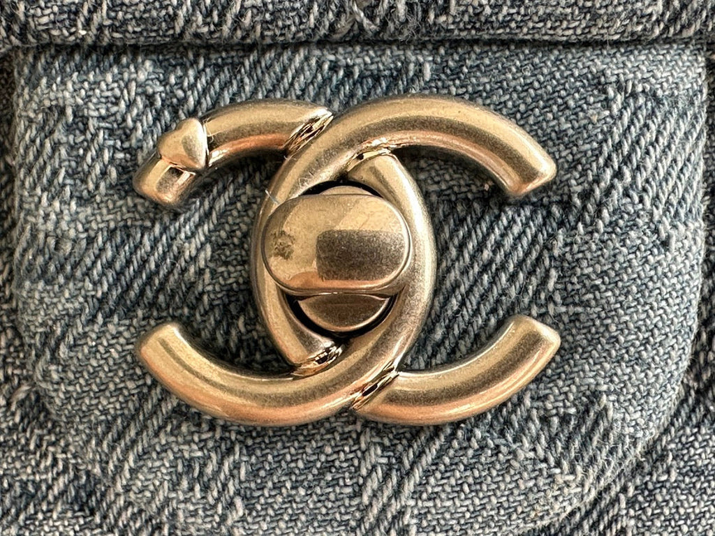 SAC À RABAT CC 12CM BLEU DENIM QUINCAILLERIE ARGENTÉE 