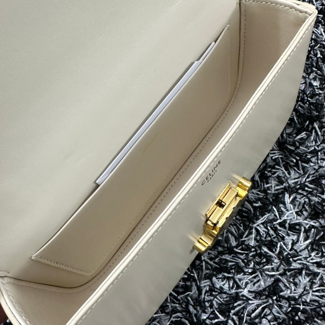 TRIPHOME 20 SAC À BANDOULIÈRE EN CUIR DE VACHE BLANC AVEC CHAÎNE