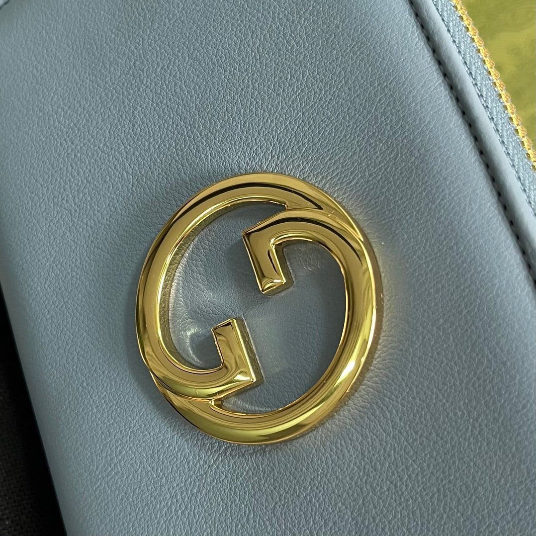 Portefeuille zippé GG Blondie 21 en cuir de veau bleu pastel