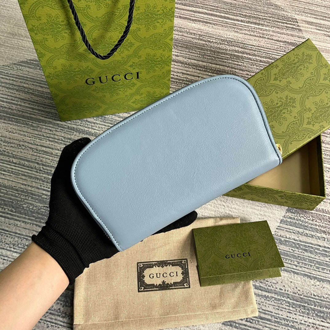 Portefeuille zippé GG Blondie 21 en cuir de veau bleu pastel