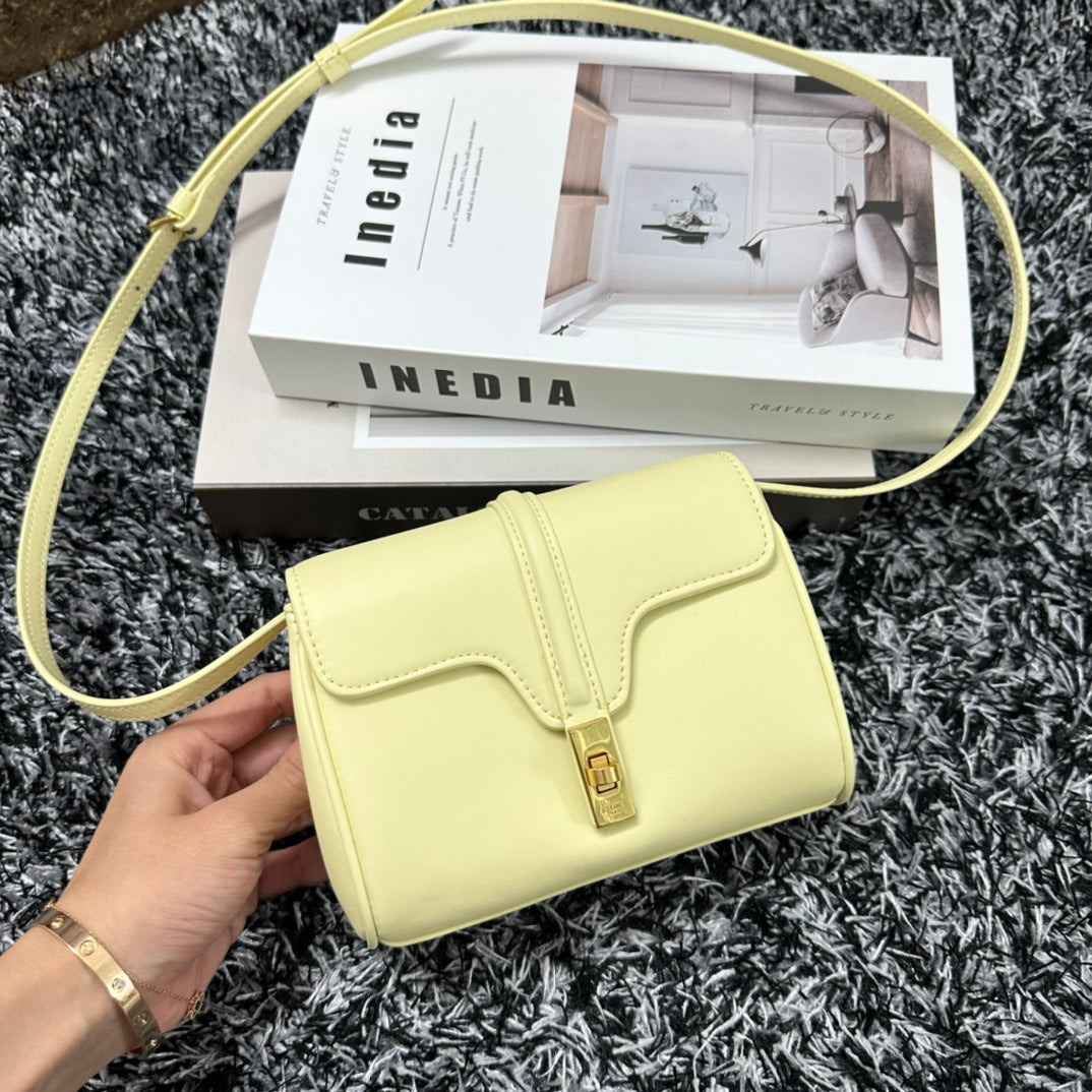 CLASSIC MINI 18 CUIR DE VEAU JAUNE PASTEL