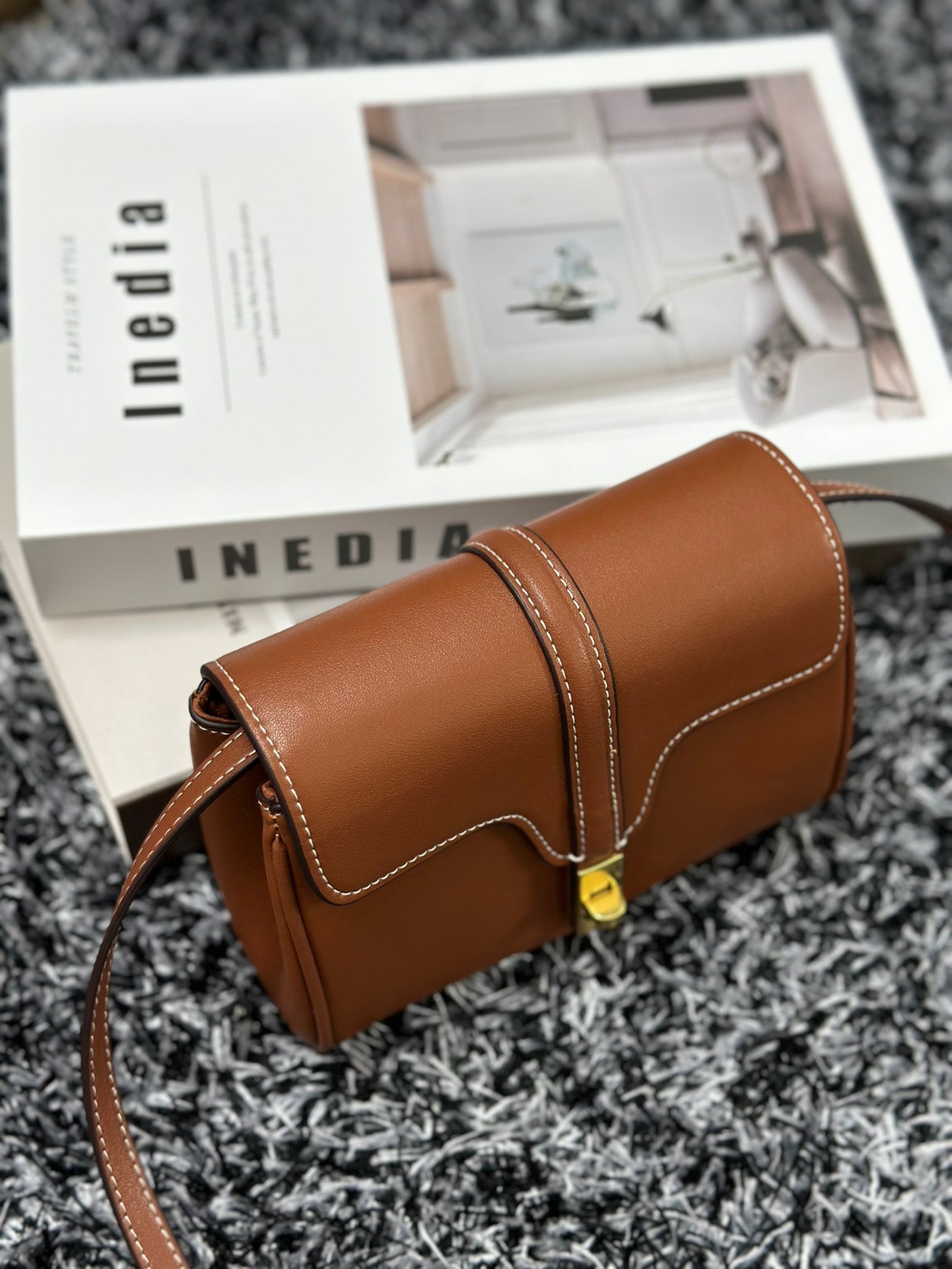 CLASSIC MINI 18 CUIR DE VEAU MARRON CANNELLE