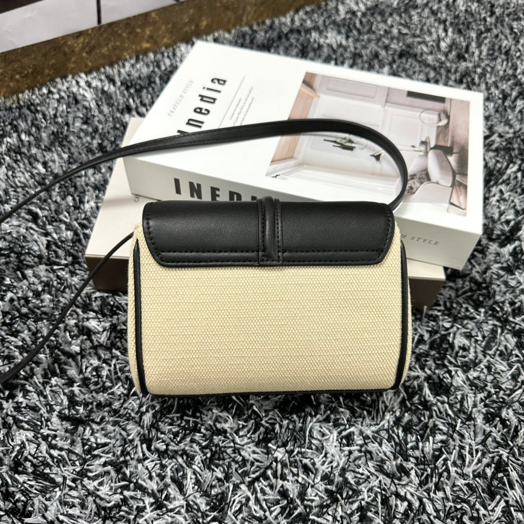 CLASSIC MINI 18 CUIR DE VEAU BLANC NOIR