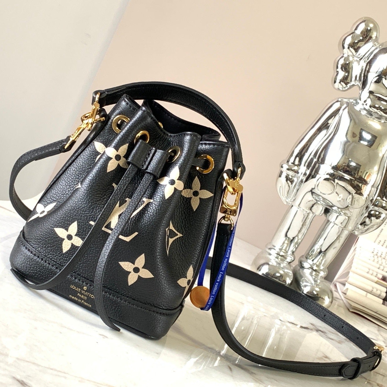 NANO NOE 13 GRIS BICOLORE NOIR MONOGRAMME QUINCAILLERIE OR