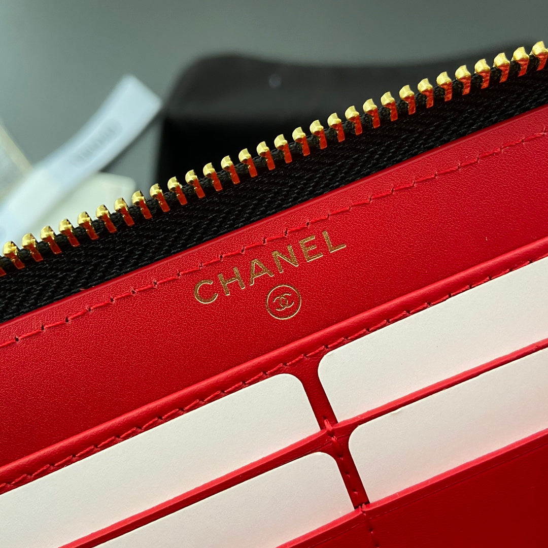 CC 19 ZIPPED WALLET 19.5CM BLACK CALFSKIN GOLD HARDWARE