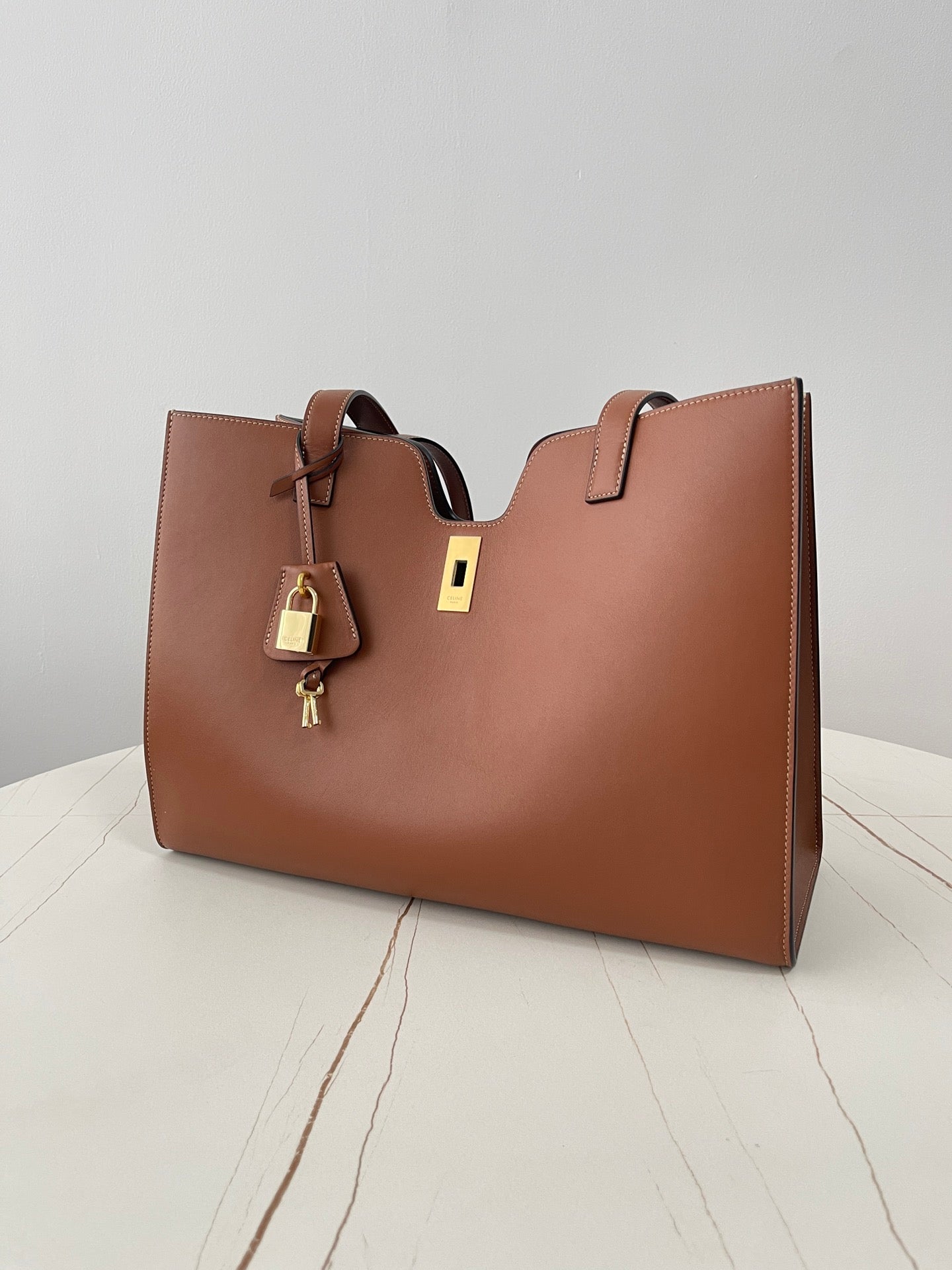 CABAS 16 37CM ​​CUIR DE VEAU TAN