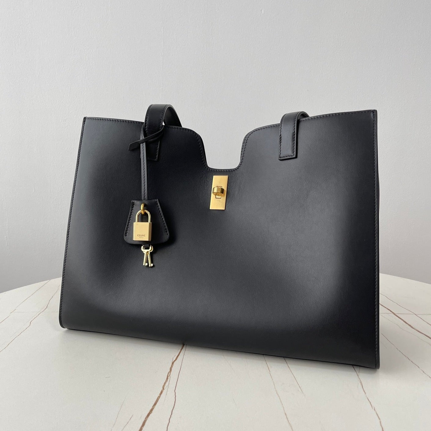 CABAS 16 37CM ​​CUIR DE VEAU NOIR