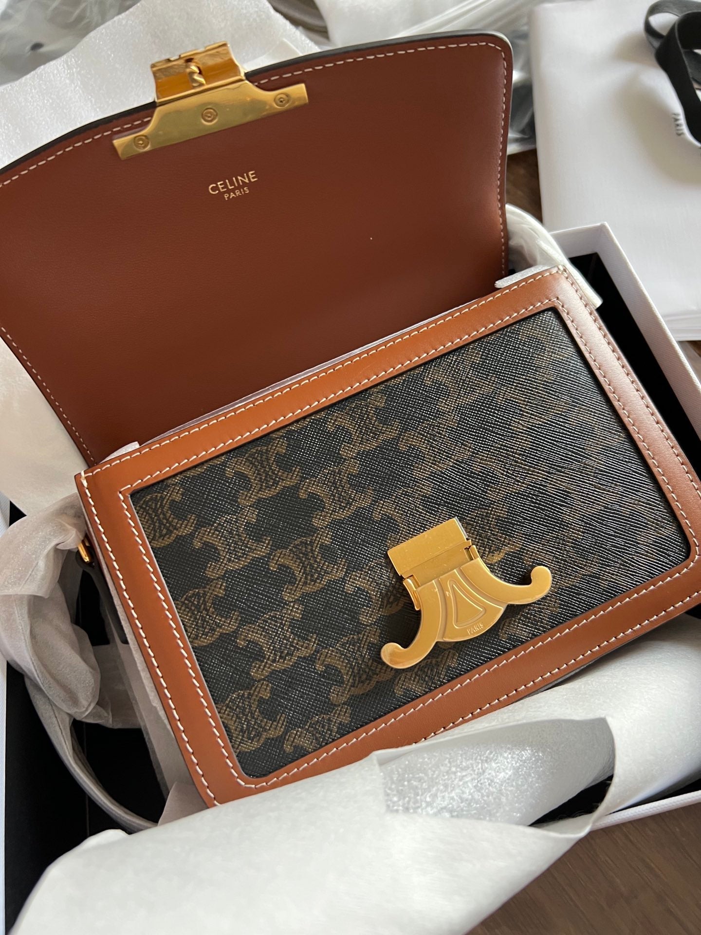 TEEN TRIOMPHE 18.5 TAN MONOGRAM TOILE CUIR DE VEAU MARRON