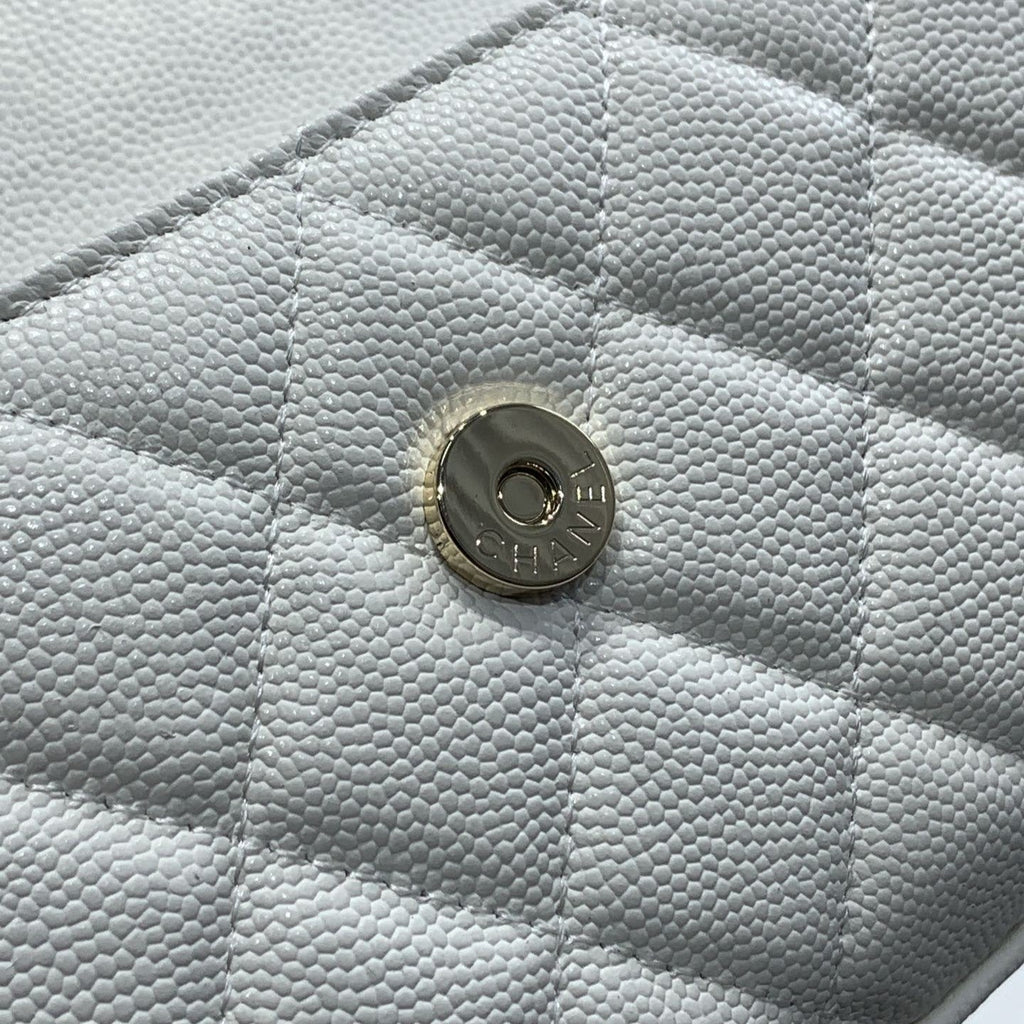 23P FLAP BAG 19CM WHITE CAVIAR GOLD HARDWARE
