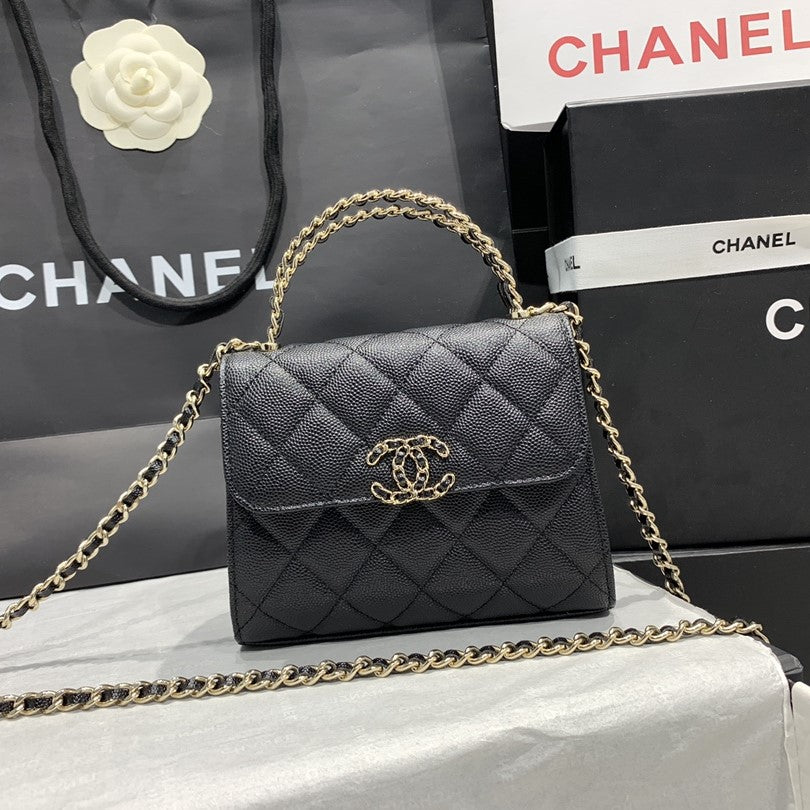 23P FLAP BAG 15CM BLACK CAVIAR GOLD HARDWARE