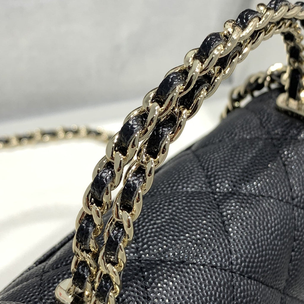 23P FLAP BAG 15CM BLACK CAVIAR GOLD HARDWARE