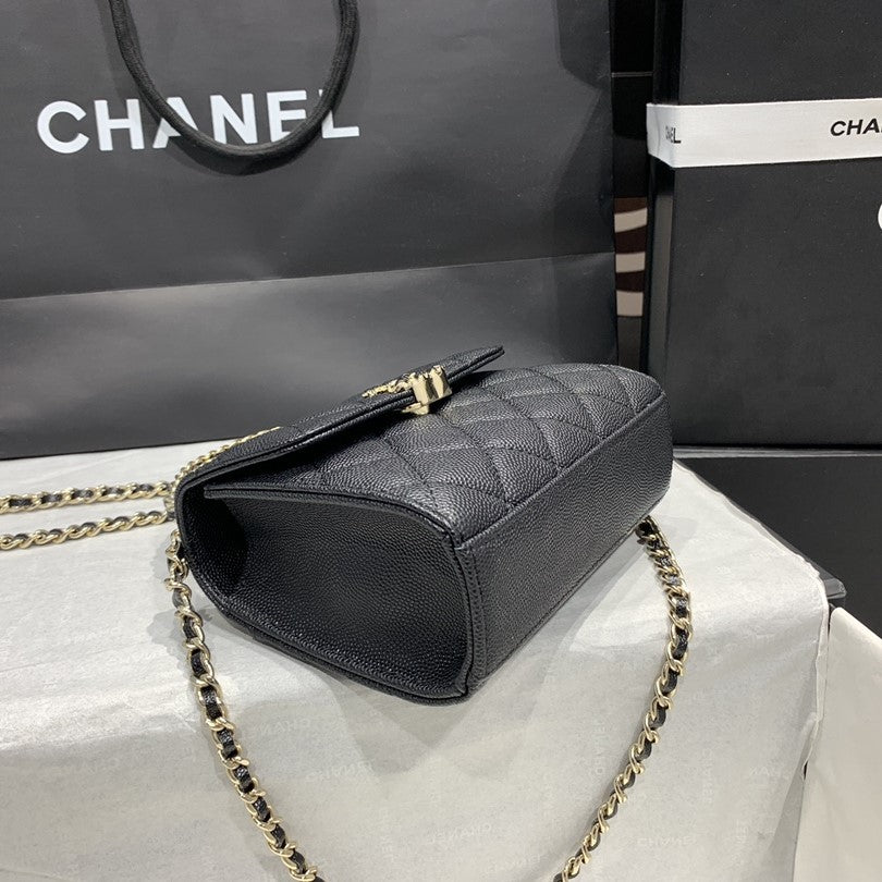 23P FLAP BAG 15CM BLACK CAVIAR GOLD HARDWARE