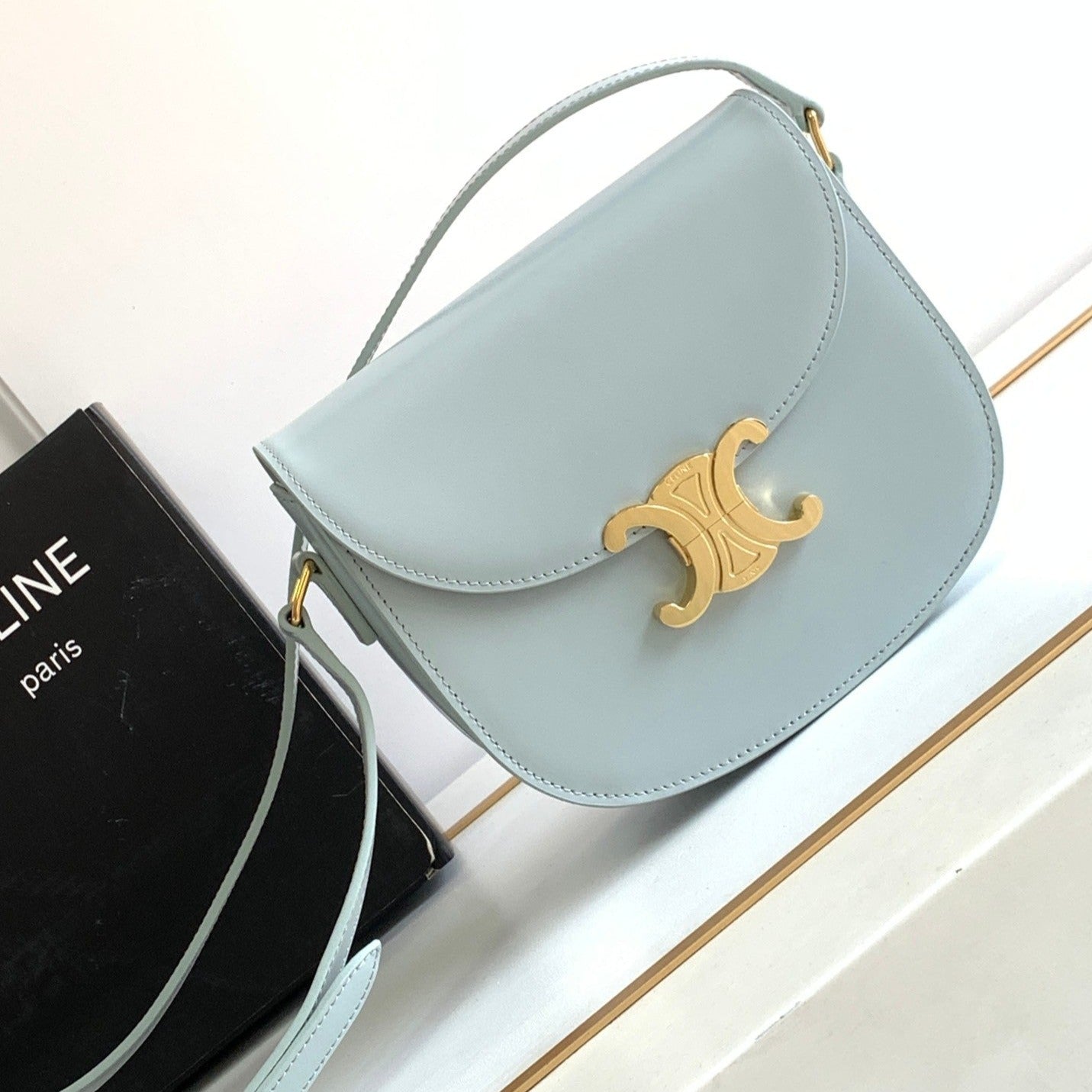 TEEN BESACE TRIOMPHE 18.5 CUIR DE VEAU BLEU NUAGE