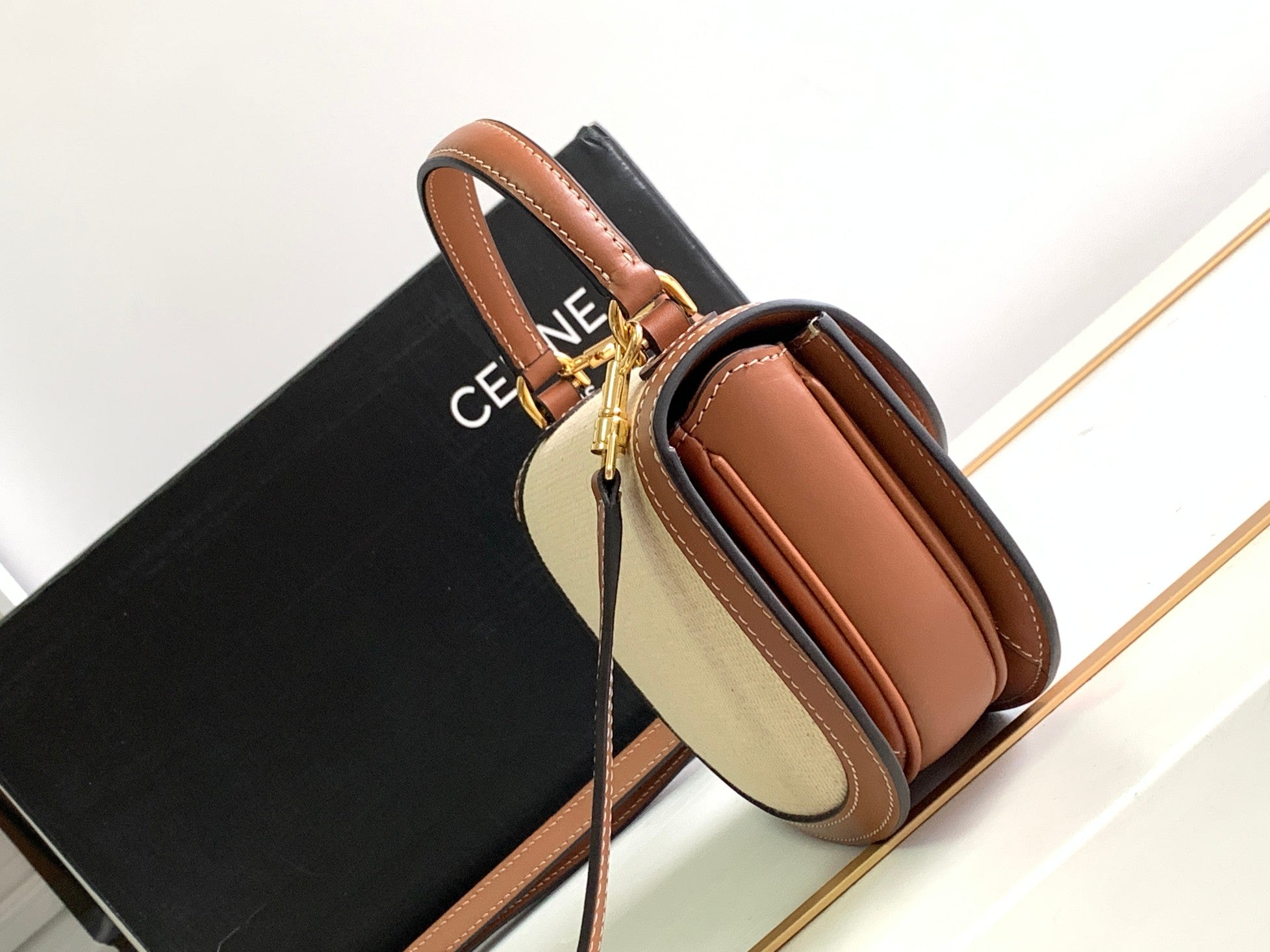 BESACE CHAÎNE ADOLESCENT TRIOMPHE 15,5CM TEXTILE ET CUIR DE VEAU TAN