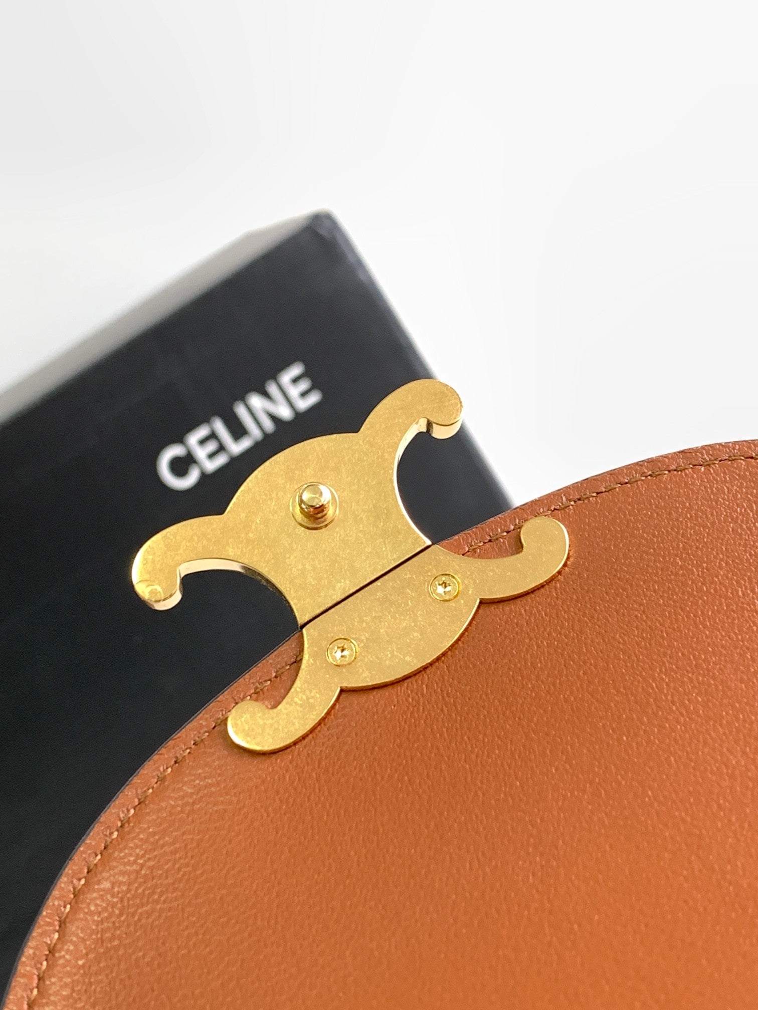 BESACE CHAÎNE ADOLESCENT TRIOMPHE 15,5CM TEXTILE ET CUIR DE VEAU TAN