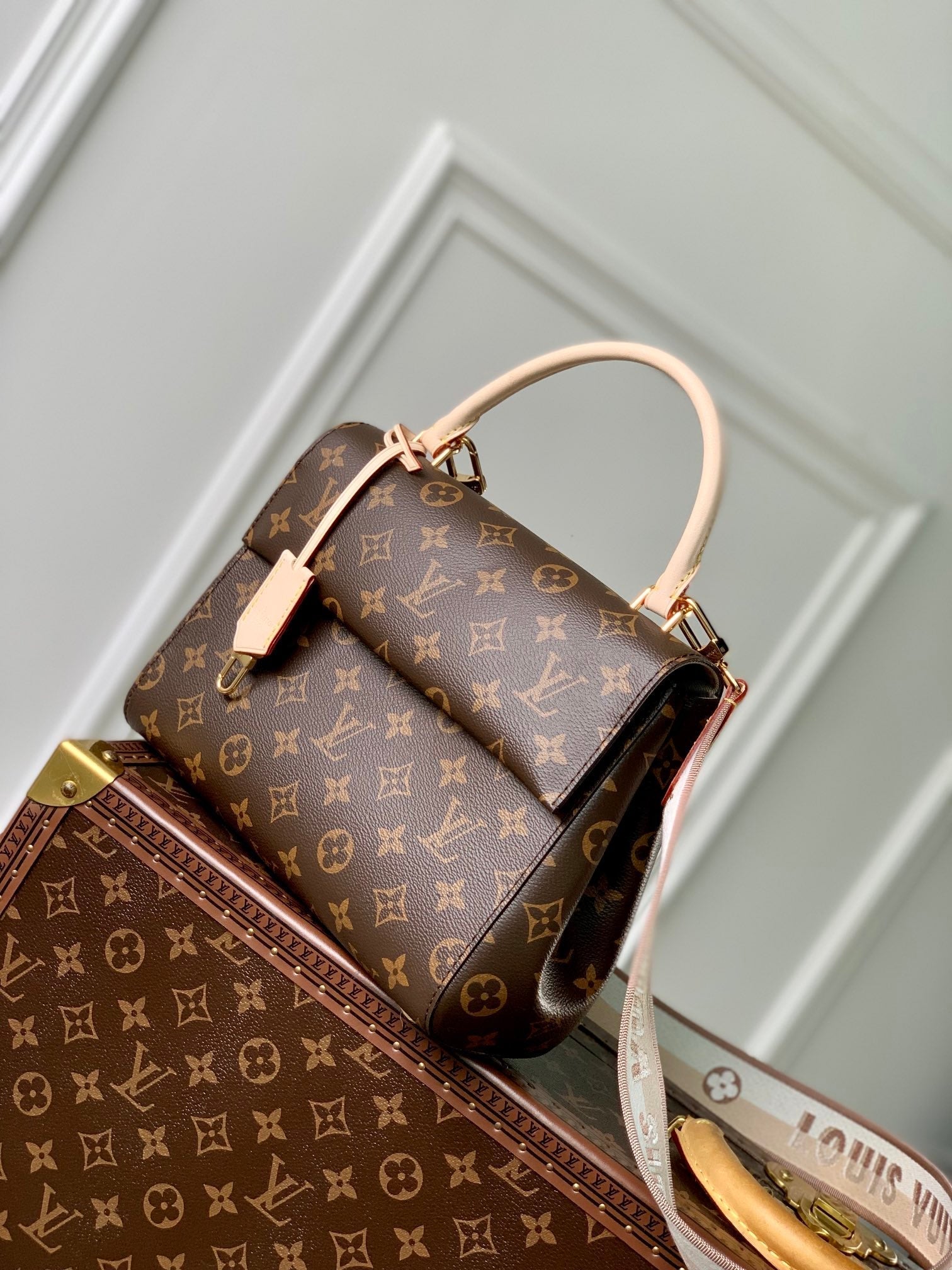 CLUNY BB 28 EN TOILE MONOGRAMME MARRON