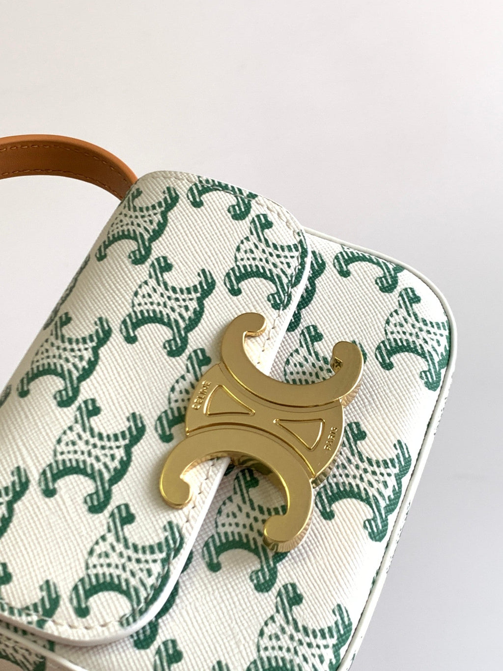 TRIPHOME 11 CUIR DE VACHE VERT BLANC