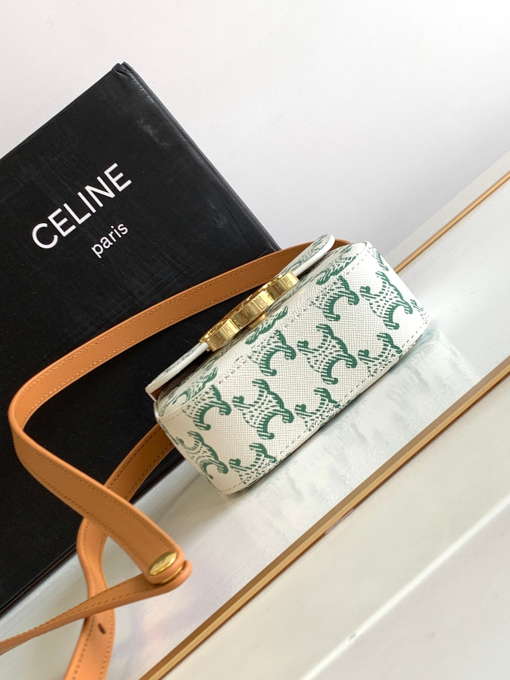 TRIPHOME 11 CUIR DE VACHE VERT BLANC