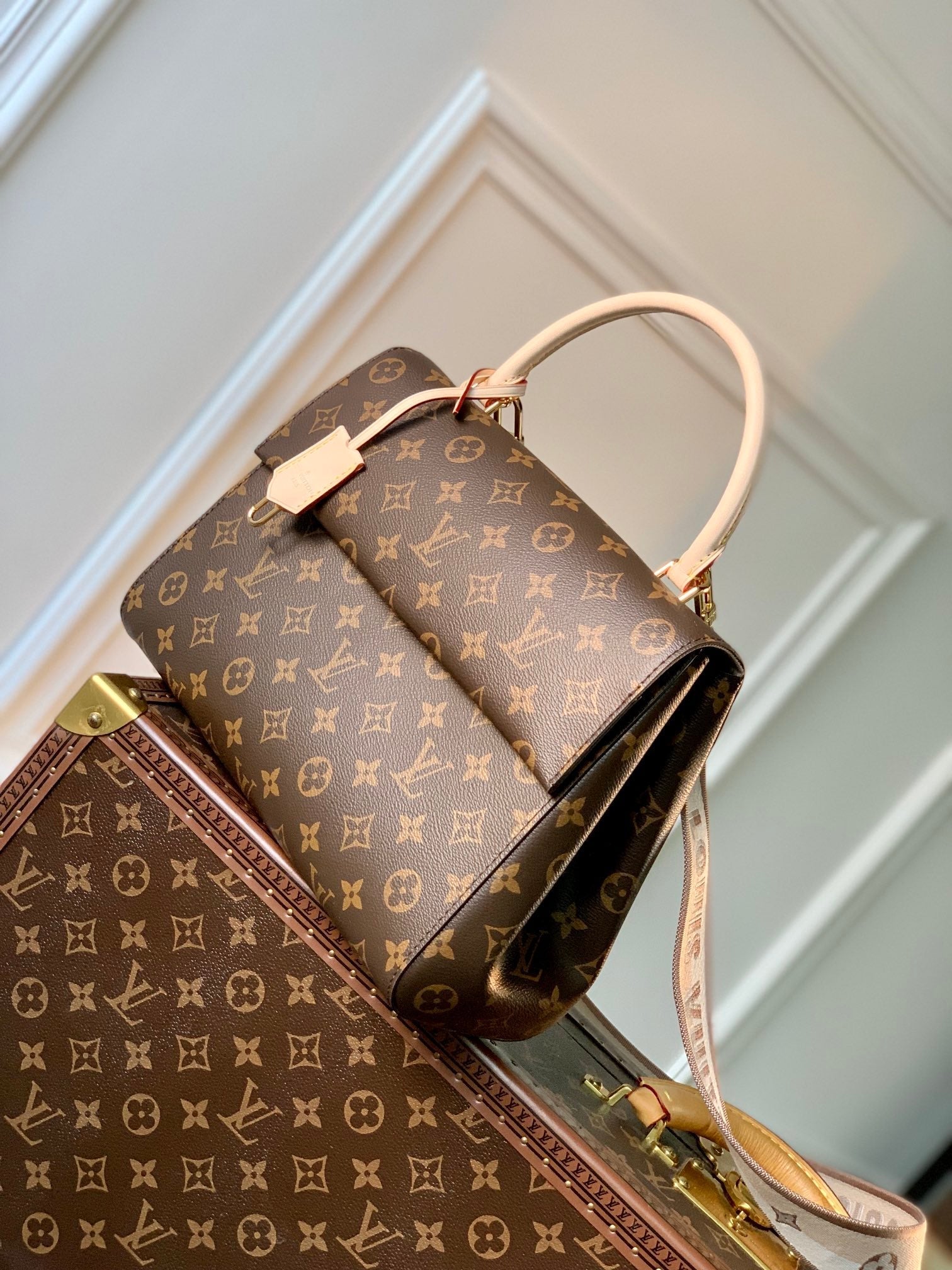 CLUNY MM 33 EN TOILE MONOGRAMME MARRON