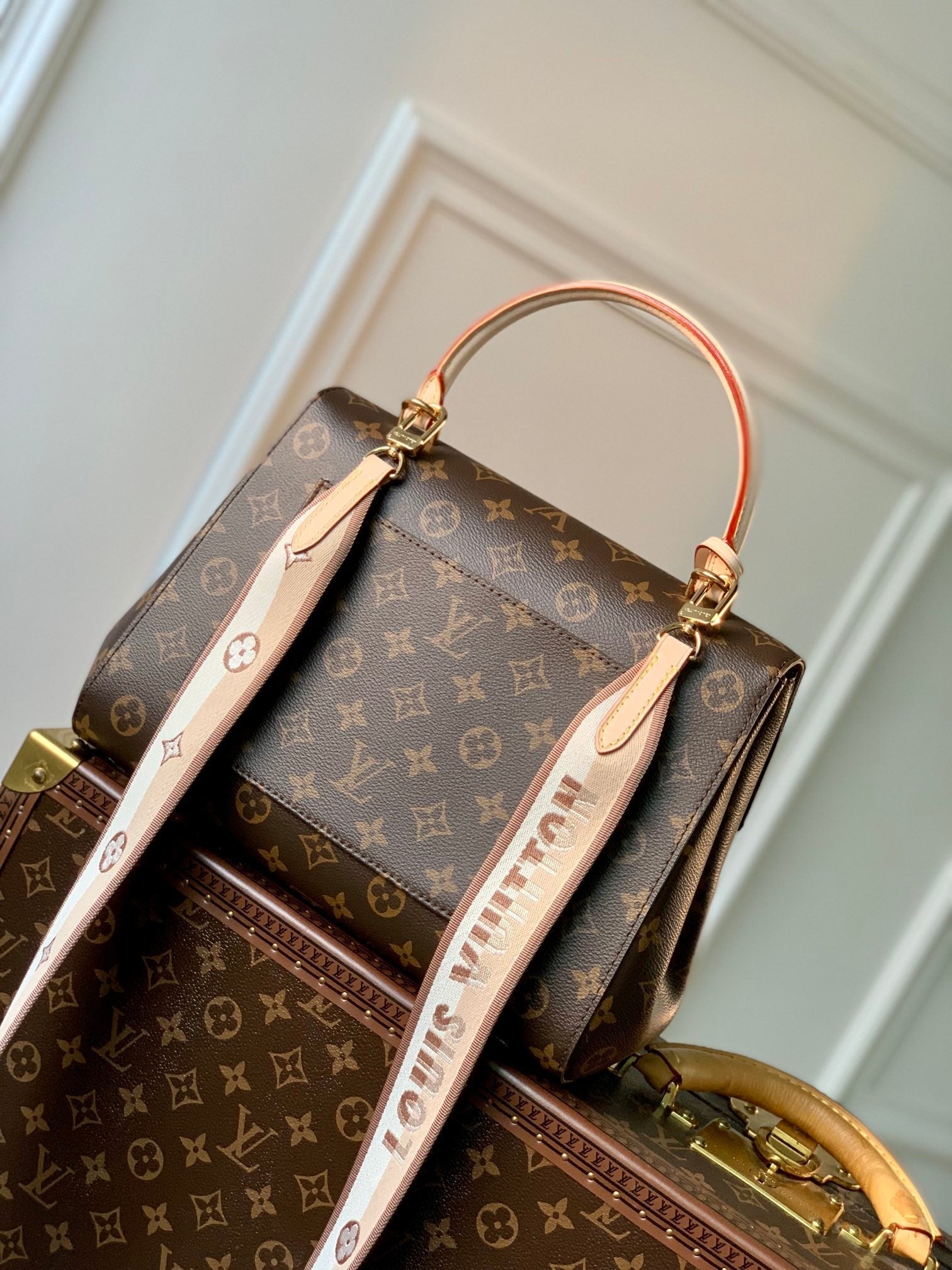 CLUNY MM 33 EN TOILE MONOGRAMME MARRON