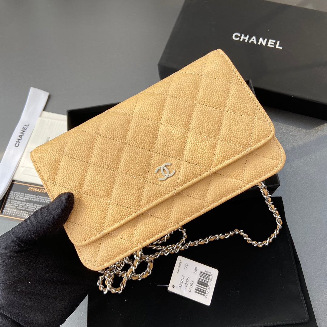 CC WOC 20CM CUIR DE VEAU GRAINÉ JAUNE QUINCAILLERIE ARGENTÉE