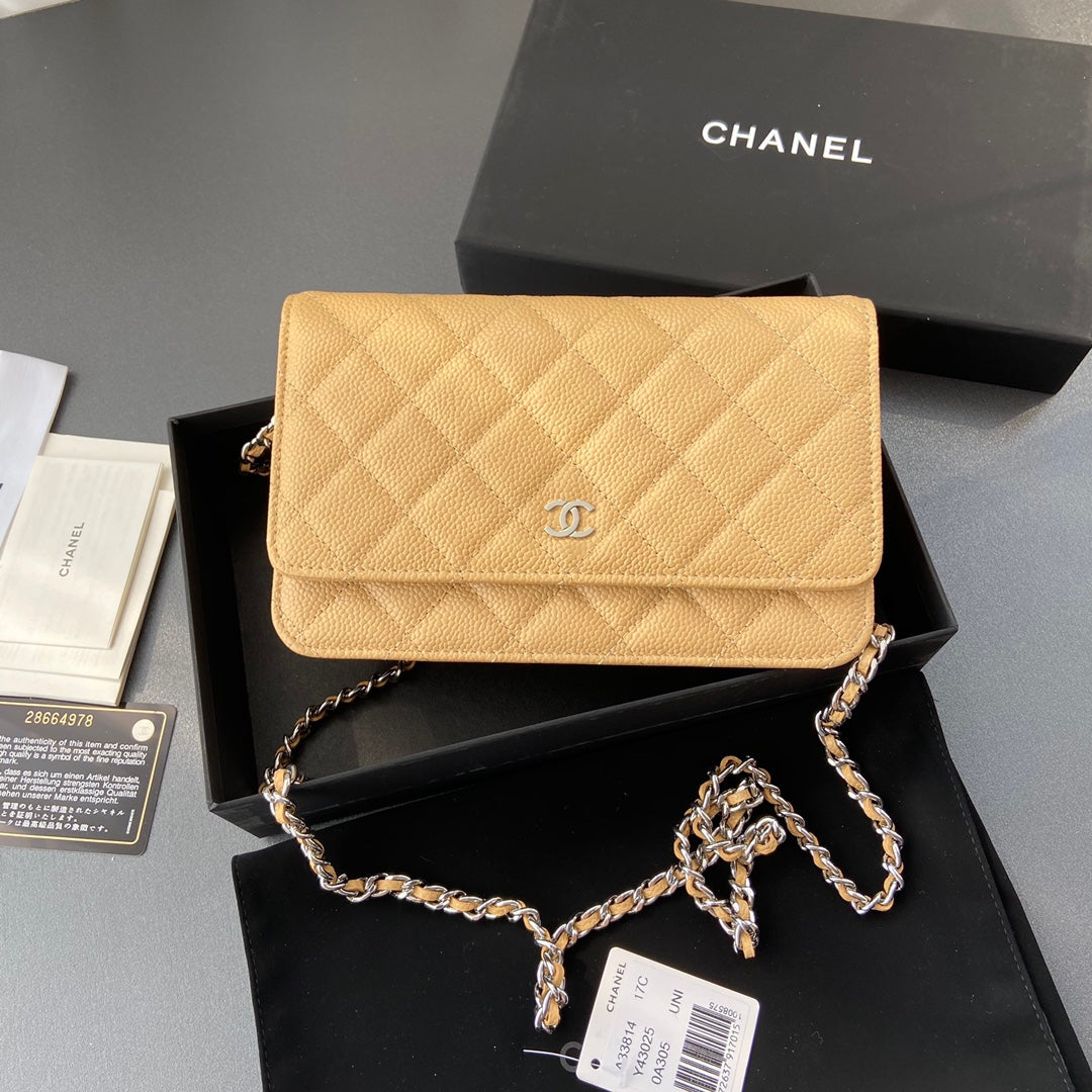 CC WOC 20CM CUIR DE VEAU GRAINÉ JAUNE QUINCAILLERIE ARGENTÉE