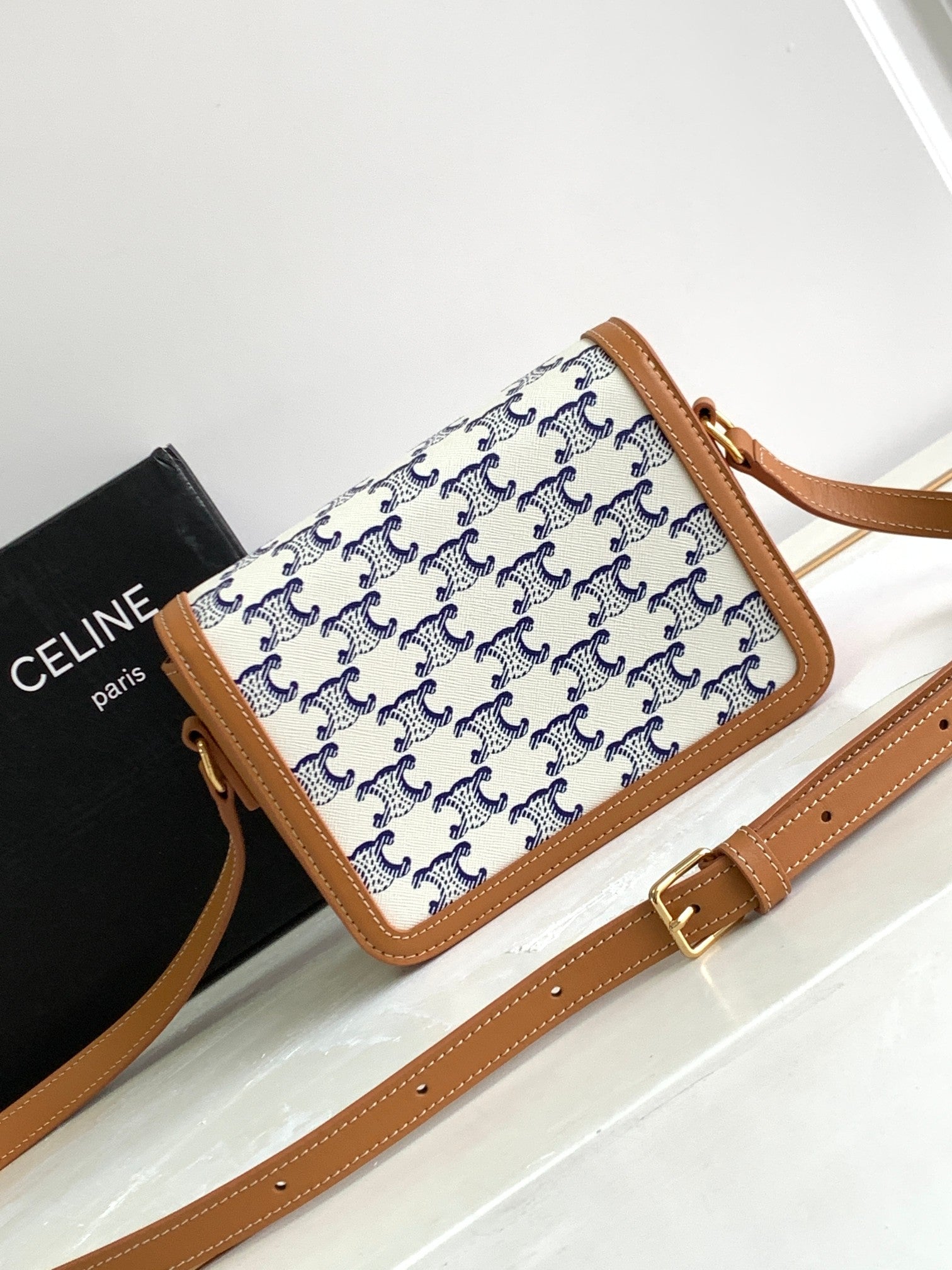 TEEN TRIOMPHE 18.5 BLANC BLEU MONOGRAMME TOILE CUIR DE VEAU MARRON