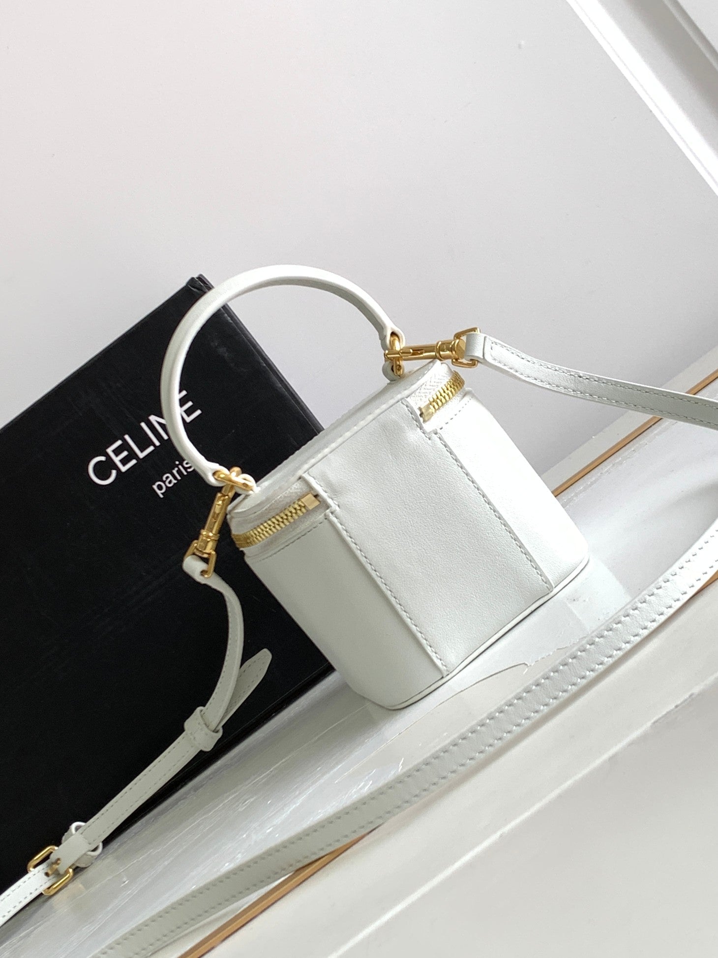 MINI VANITY CASE TRIOMPHE CUIR DE VEAU BLANC