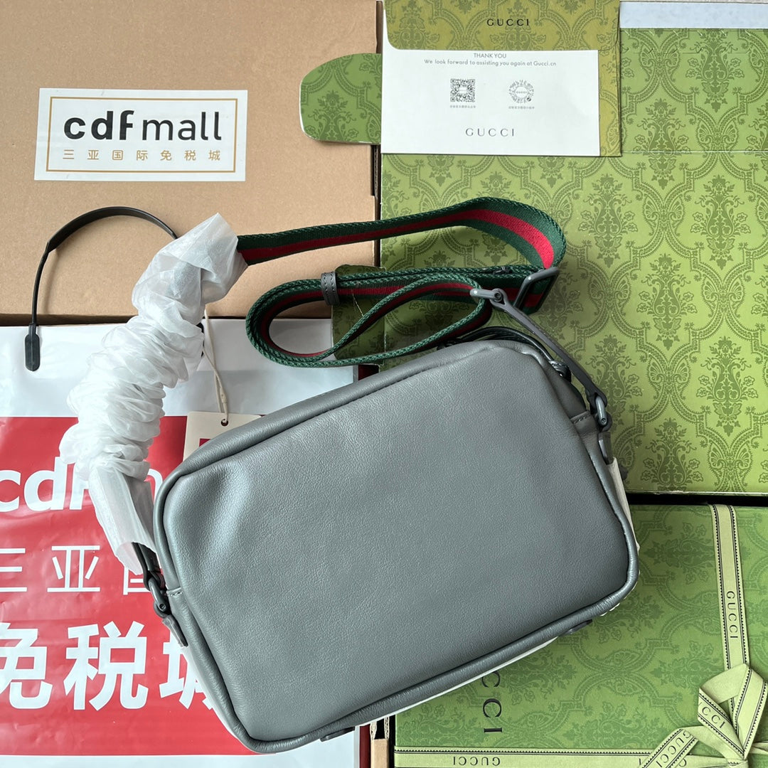 SAC BANDOULIÈRE 23 EN CUIR DE VEAU GRIS