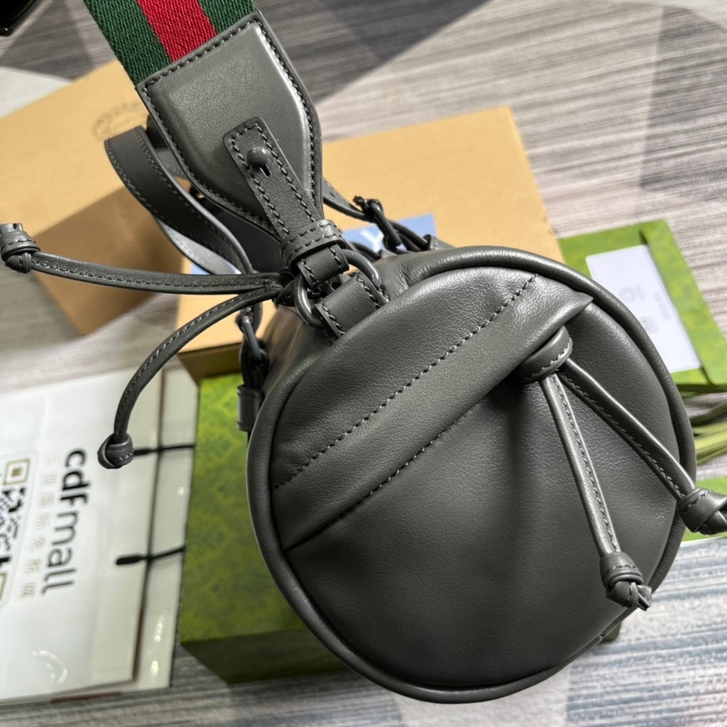 SAC DE VOYAGE GG PETIT 28 EN CUIR DE VEAU SOLIDE NOIR
