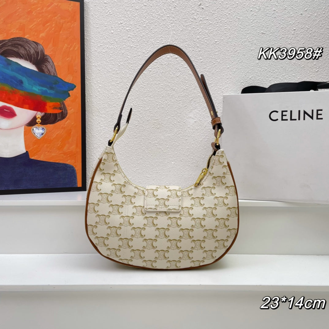 23 SAC EN CUIR DE VEAU BLANC CARO