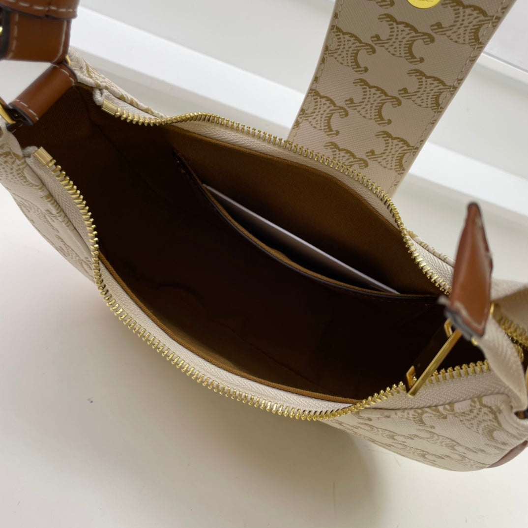 23 SAC EN CUIR DE VEAU BLANC CARO