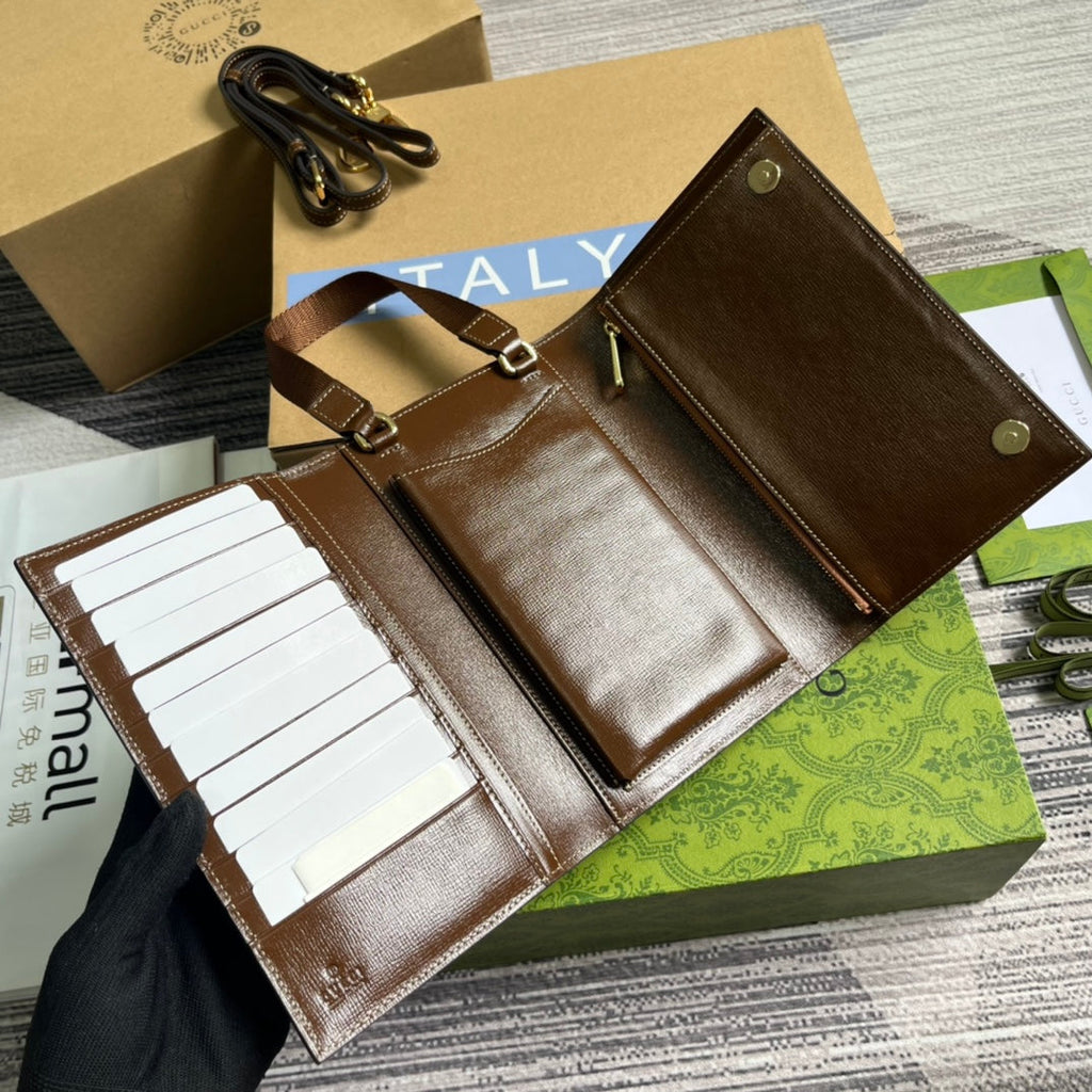 Pochette GG 20 à fermoir en toile beige et cuir de veau marron