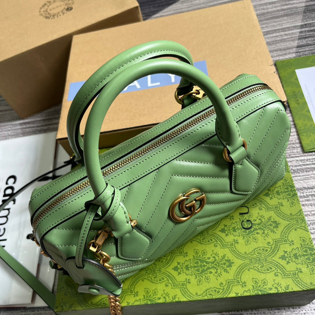 SAC À MAIN GG MARMONT MATELASSE 27 EN CUIR DE VEAU VERT CLAIR