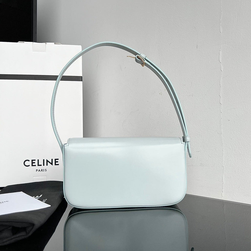 TRIOMPHE 20 CUIR DE VEAU BLEU PASTEL