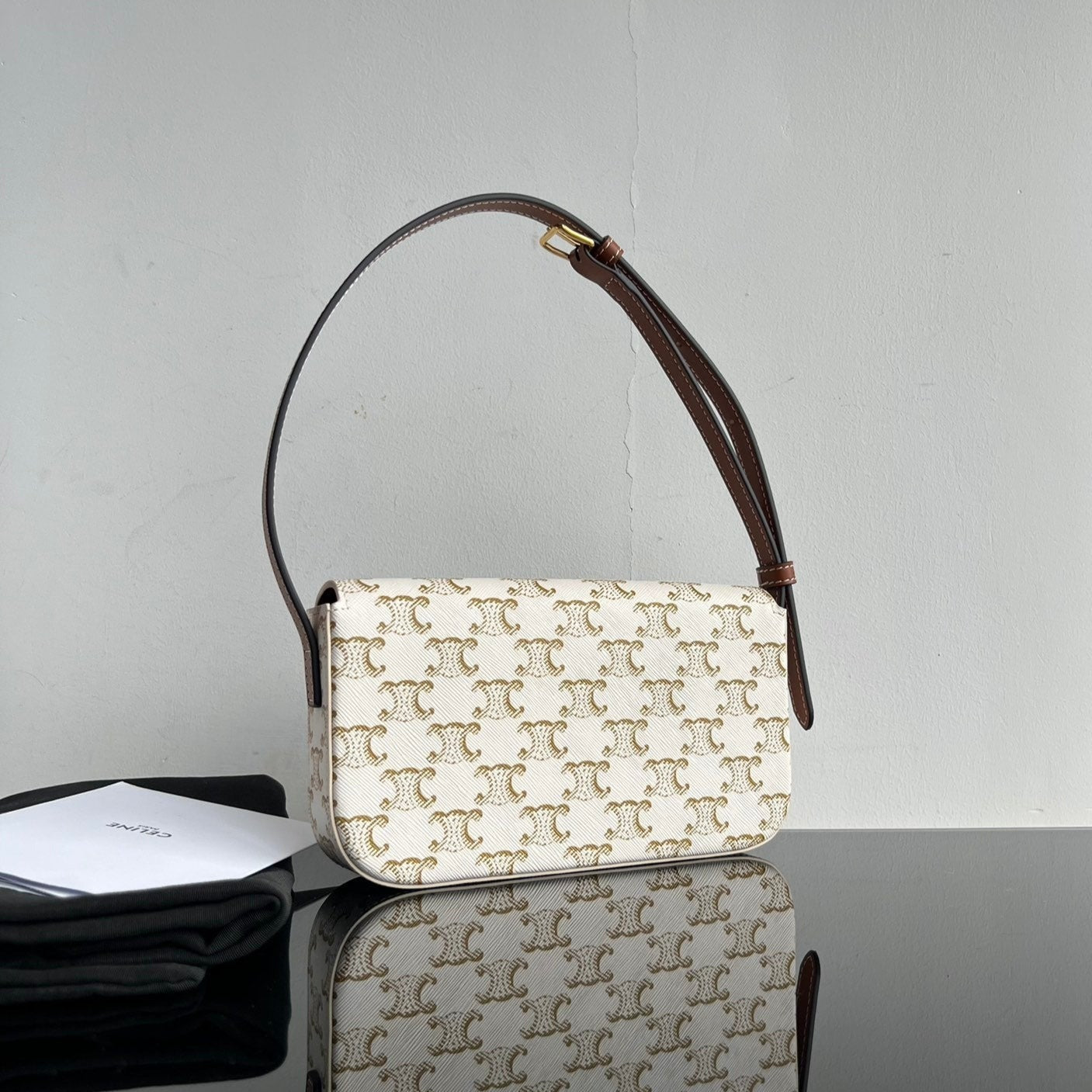 TRIOMPHE 20 CUIR DE VEAU MOTIF BLANC