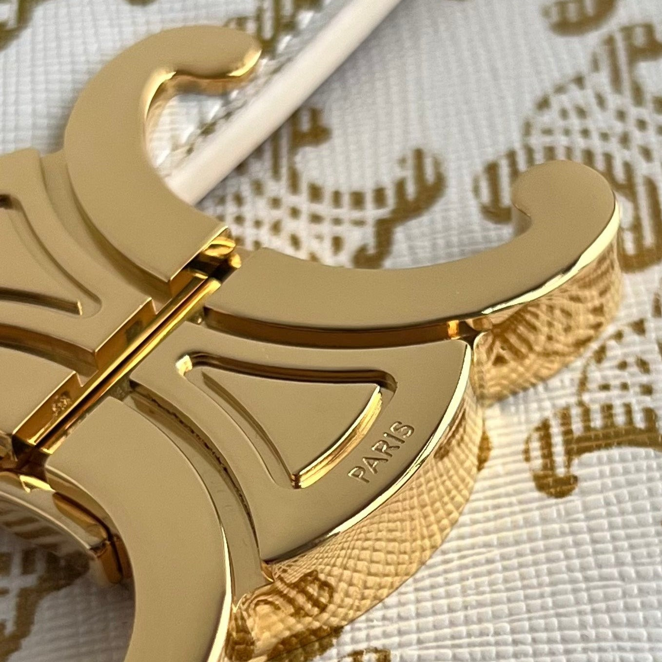 TRIOMPHE 20 CUIR DE VEAU MOTIF BLANC