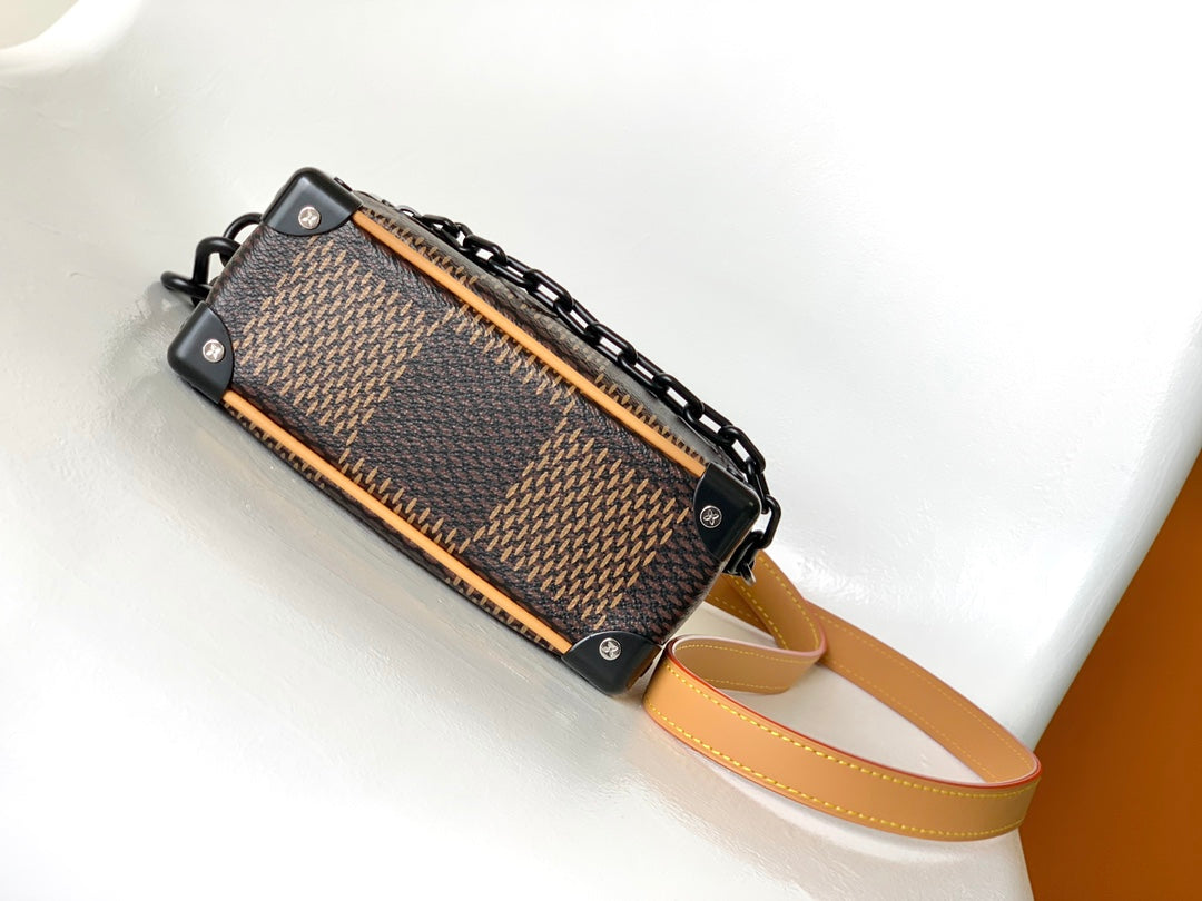 MINI COFFRE SOUPLE 18 PO EN TOILE ENDUITE DAMIER ÉBÈNE MARRON CHAÎNE NOIRE