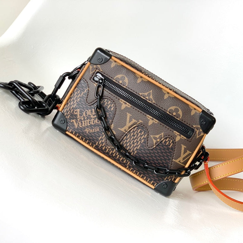 MINI COFFRE SOUPLE 18 PO EN TOILE ENDUITE DAMIER ÉBÈNE MARRON CHAÎNE NOIRE