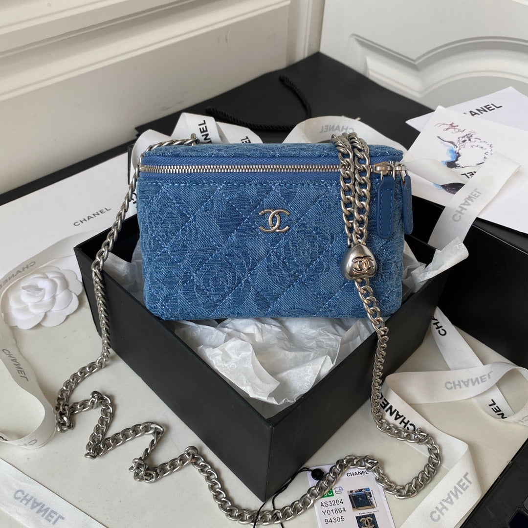 23P VANITY 17CM DENIM SILVER HARDWARE