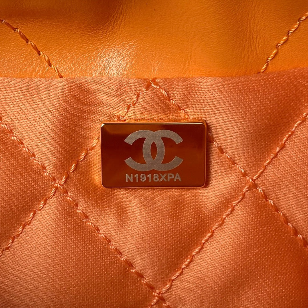 SAC CC 24S HOBO 22 20CM CUIR D'AGNEAU ORANGE