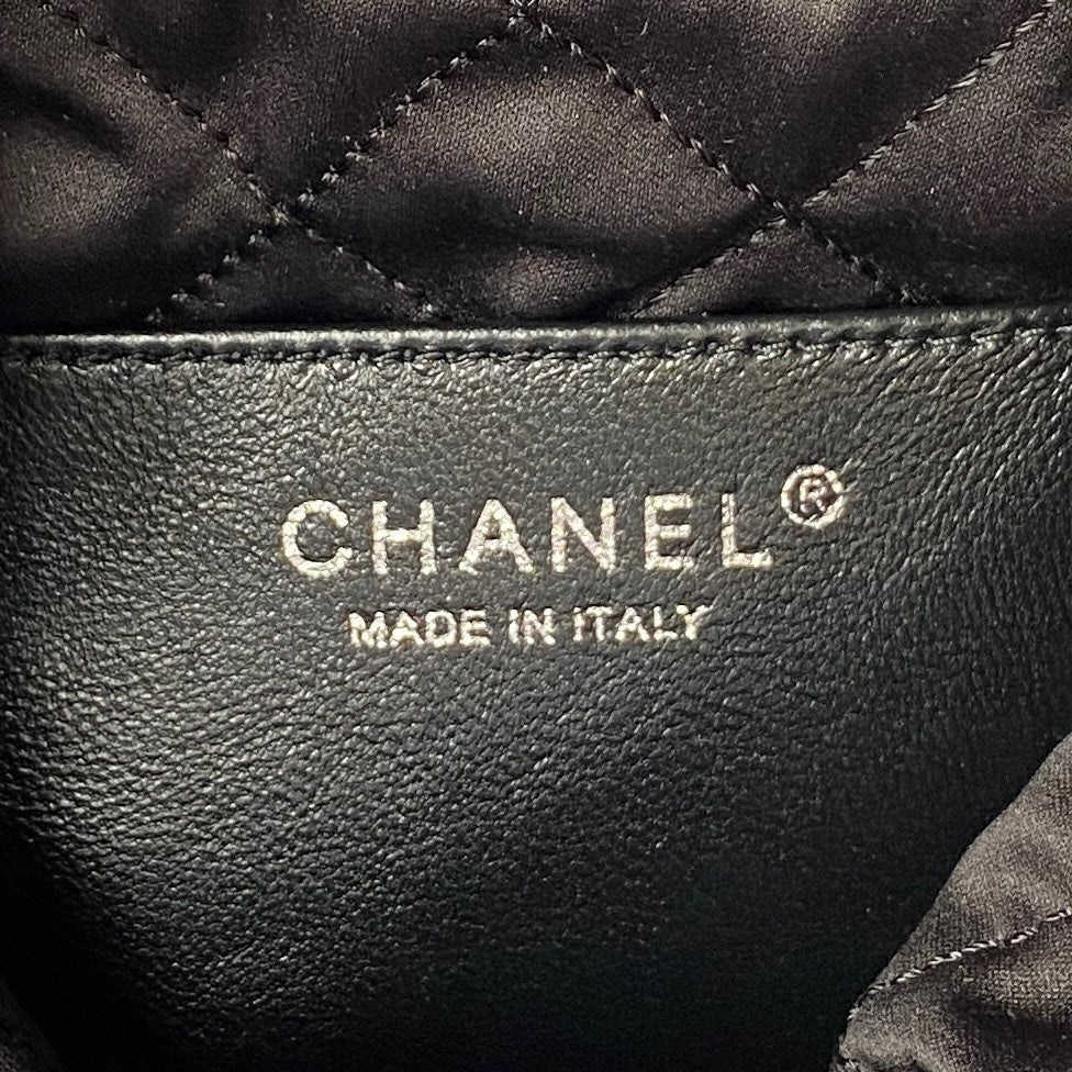 SAC CC 24S HOBO 22 20CM CUIR D'AGNEAU VIEILLI NOIR