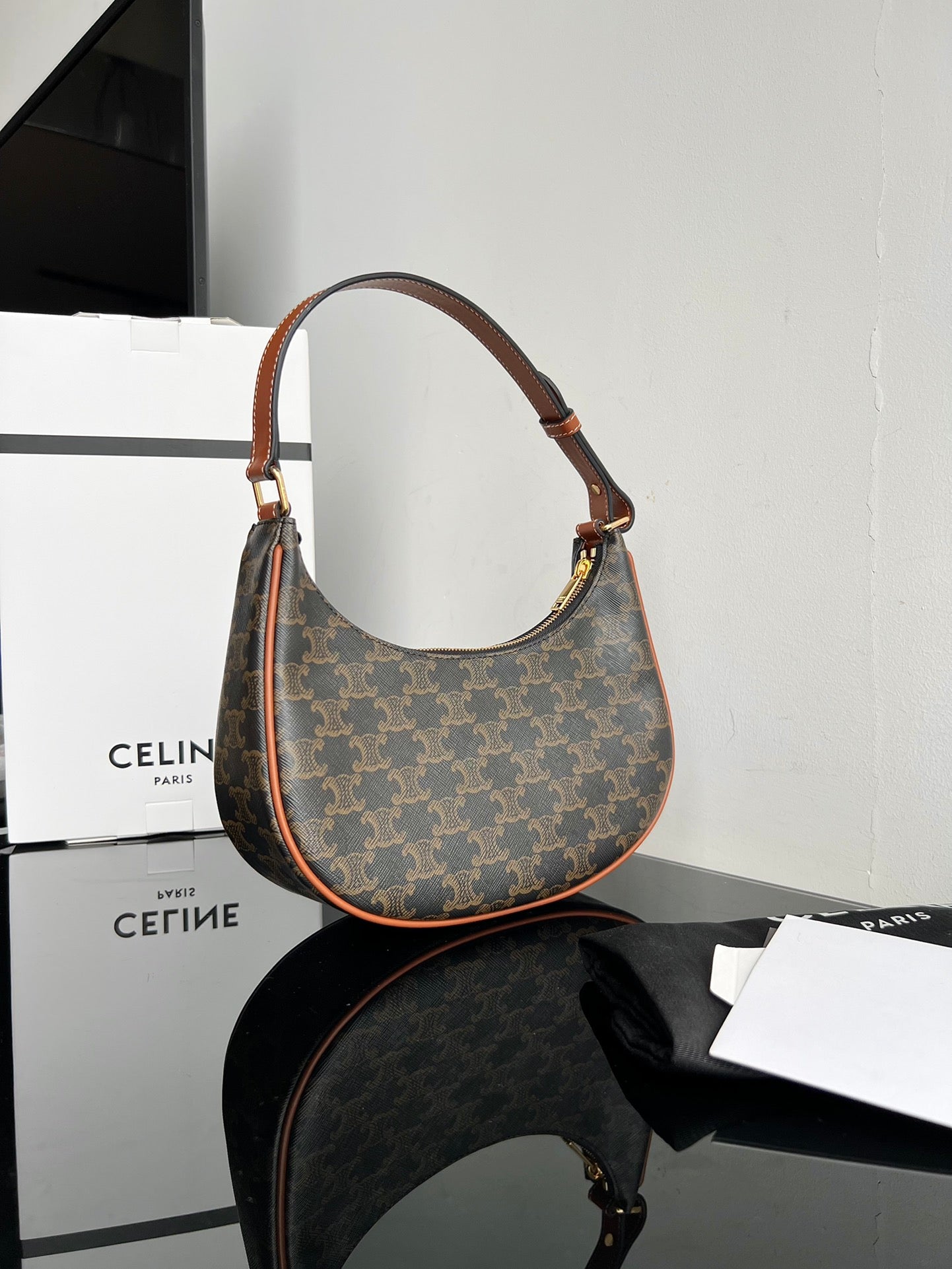 TRIPHOME 23 PEAU DE VACHE TAN CARO