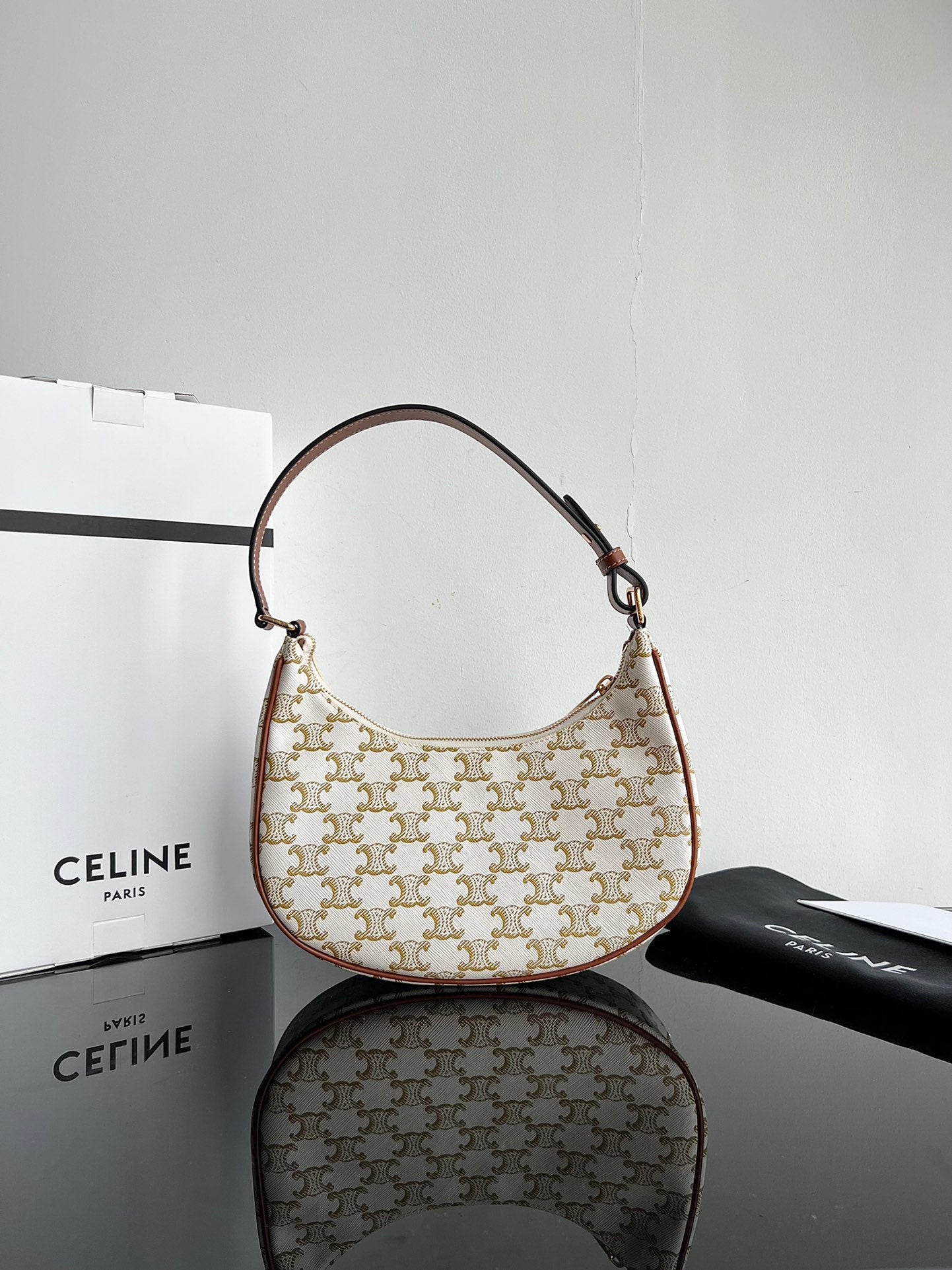 TRIPHOME 23 CUIR DE VACHE BLANC CARO