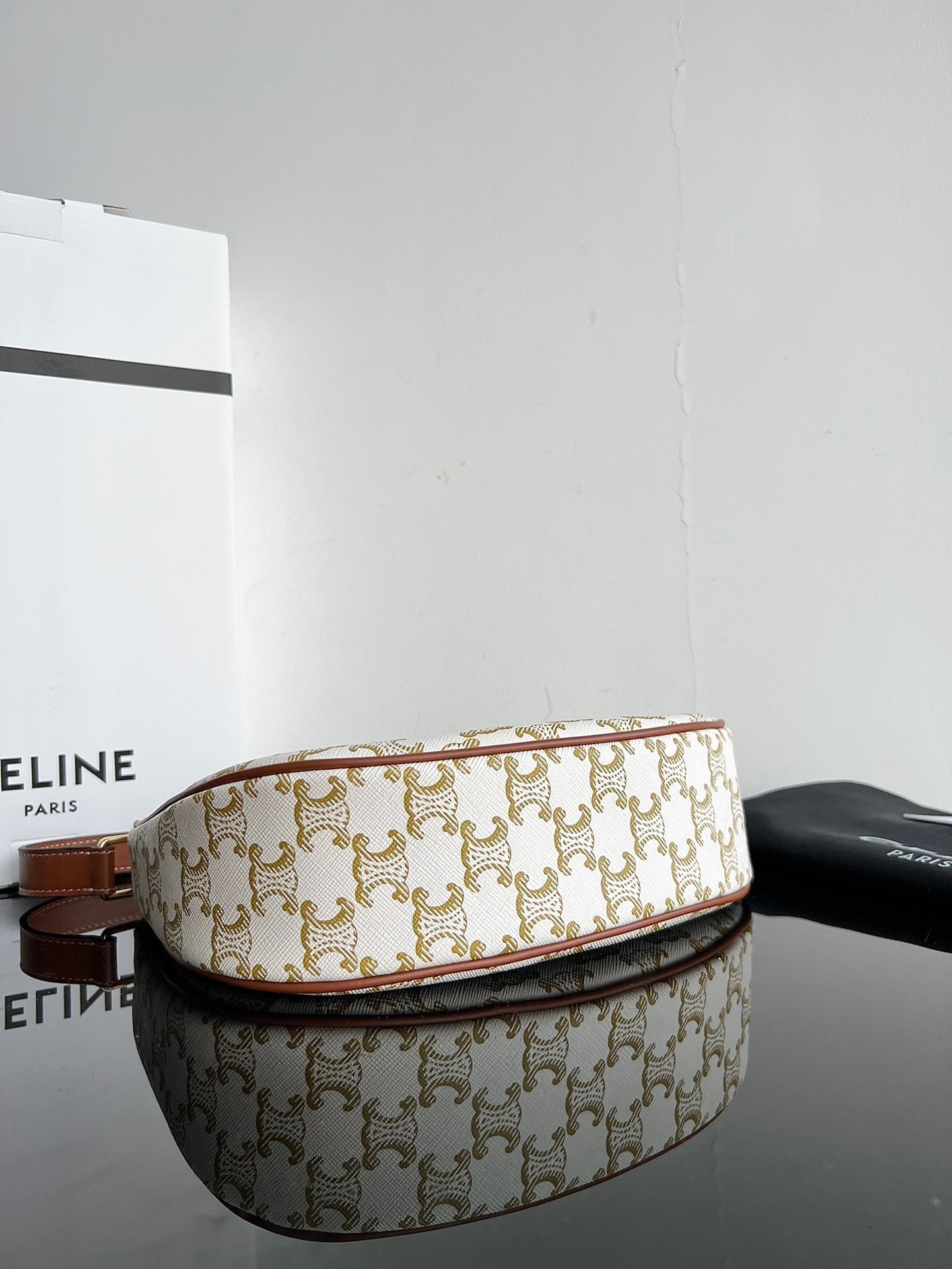 TRIPHOME 23 CUIR DE VACHE BLANC CARO