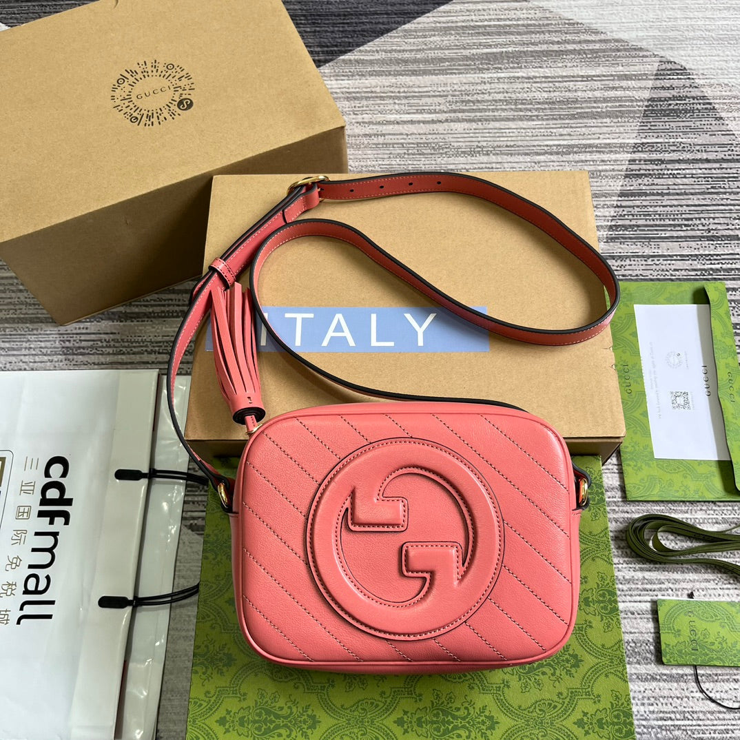 SAC À BANDOULIÈRE GG BLONDIE SMALL 21 EN CUIR DE VEAU ROSE FONCÉ