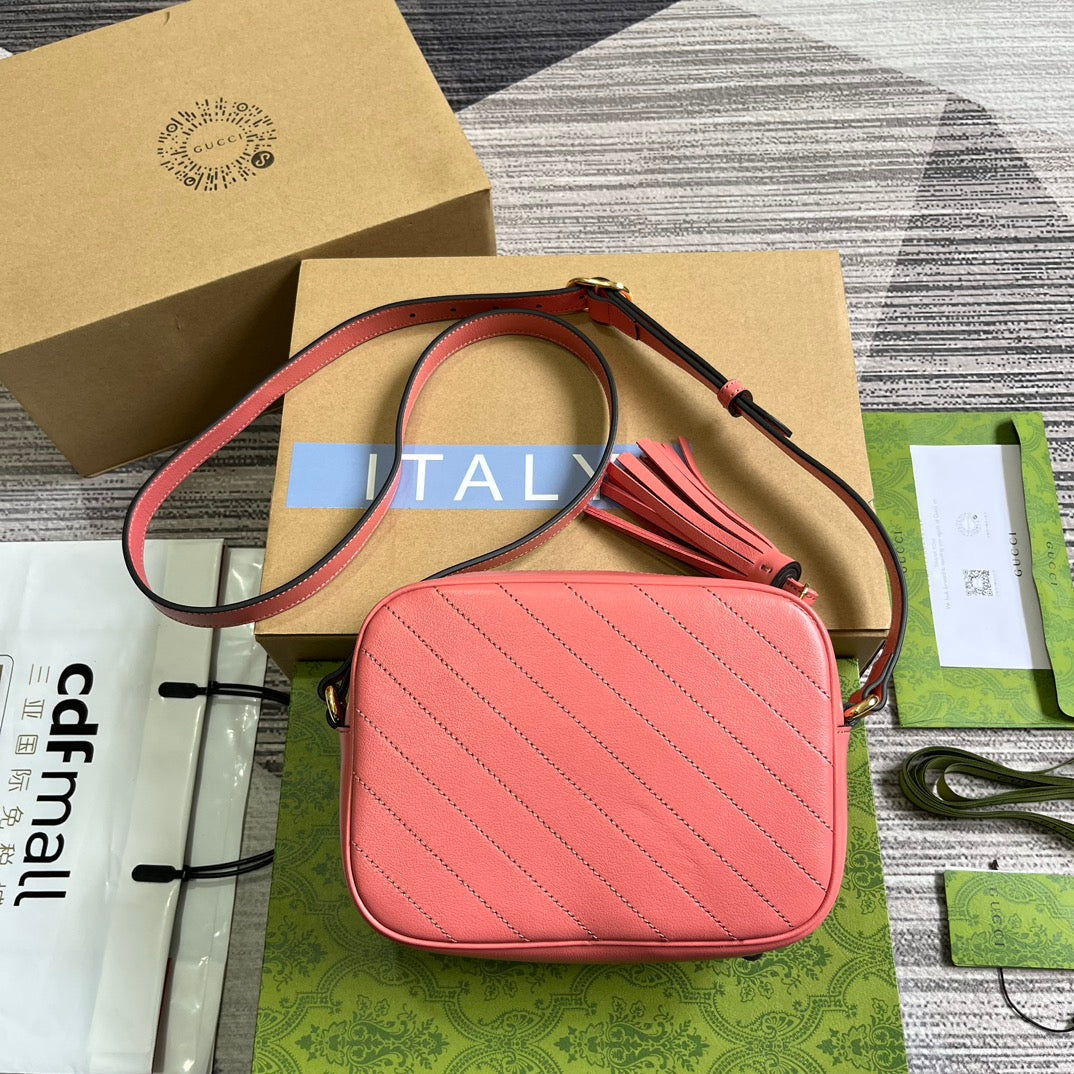 SAC À BANDOULIÈRE GG BLONDIE SMALL 21 EN CUIR DE VEAU ROSE FONCÉ