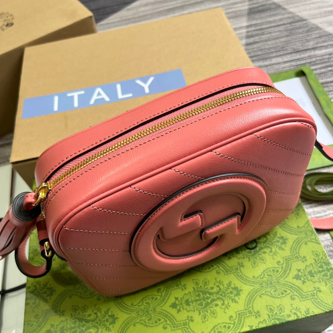 SAC À BANDOULIÈRE GG BLONDIE SMALL 21 EN CUIR DE VEAU ROSE FONCÉ
