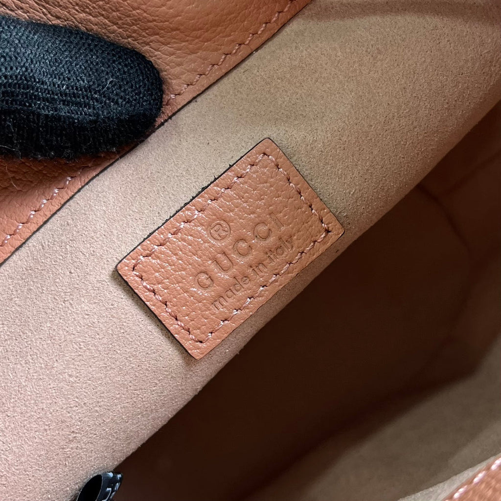 SAC SEAU GG OPHIDIA MINI 19 EN TOILE ET CUIR DE VEAU ROSE CLAIR
