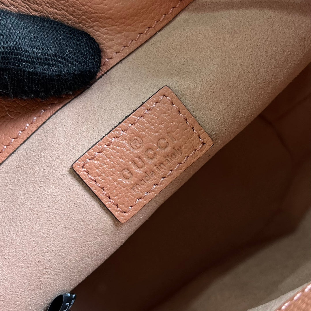 SAC SEAU GG OPHIDIA MINI 19 EN TOILE ET CUIR DE VEAU ROSE CLAIR